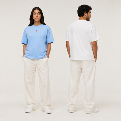 T-shirts Hilal bleu clair et blanc présentés de face et de dos