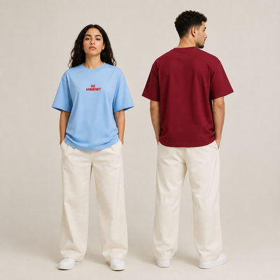 T-shirts DZ Mindset bleu clair et bordeaux présentés de face et de dos