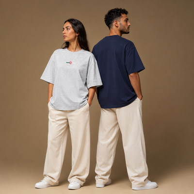 T-shirts Hilal Line blanc et bleu marine présentés de face et de dos