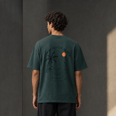 T-shirt Les Andalouses vert foncé avec grand design de plage au dos