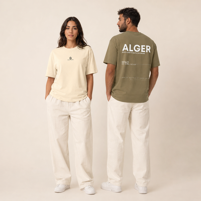 T-shirts Alger 1962 écru et kaki portés de face et de dos