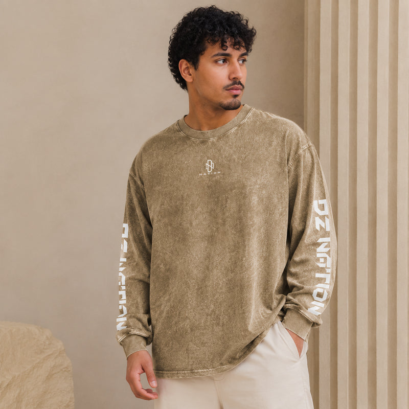 T-shirt manches longues DZ beige délavé porté de face