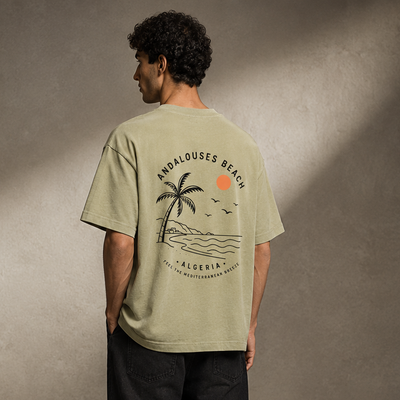 T-shirt Les Andalouses kaki avec design méditerranéen imprimé au dos