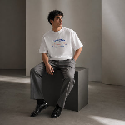 T-shirt Constantine blanc porté assis