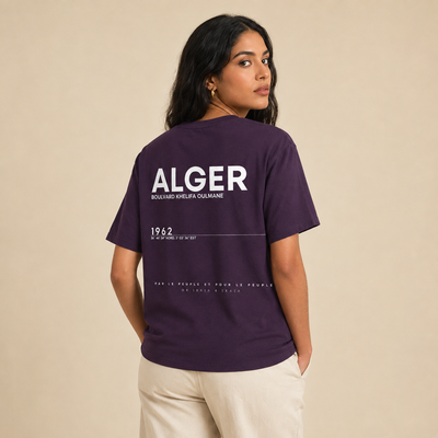 T-shirt Alger 1962 violet avec grand design typographique au dos