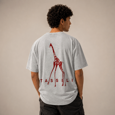 T-shirt Tassili gris avec grand design girafe Tassili au dos