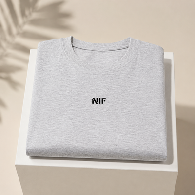 T-shirt Nif gris clair présenté plié