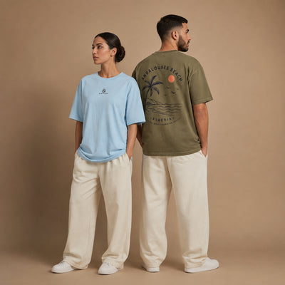 T-shirts Les Andalouses bleu et kaki présentés de face et de dos