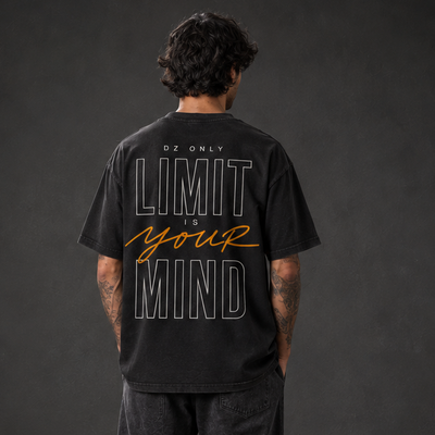 T-shirt Limit noir délavé avec grand design typographique au dos