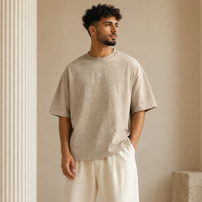 T-shirt Timimoun beige porté de face